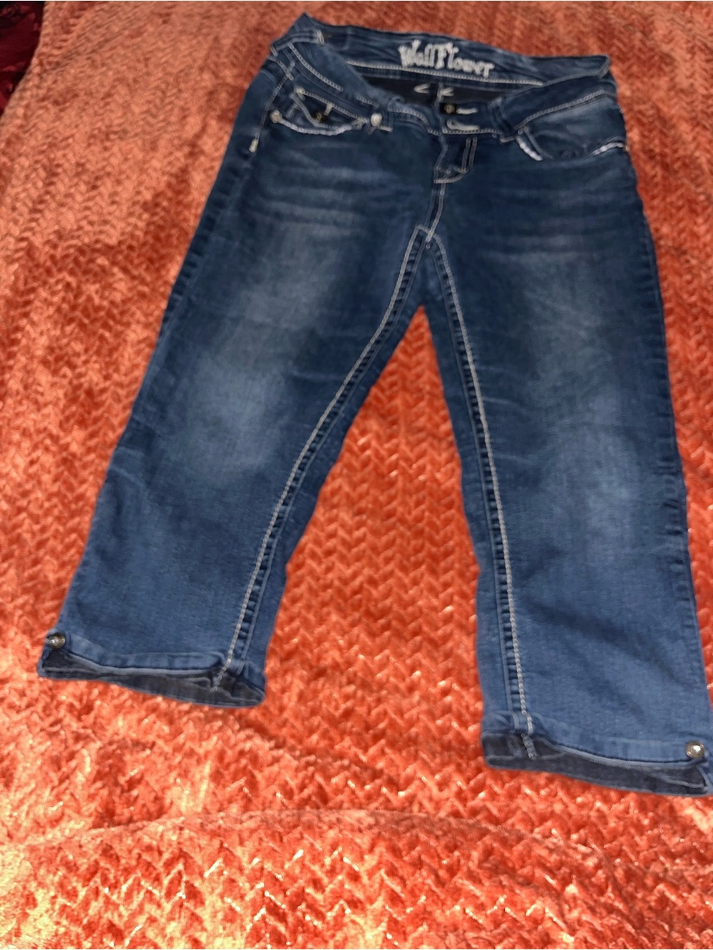 Wallflower Dark Blue Cropped Ankle Jeans with gems. Size 9.